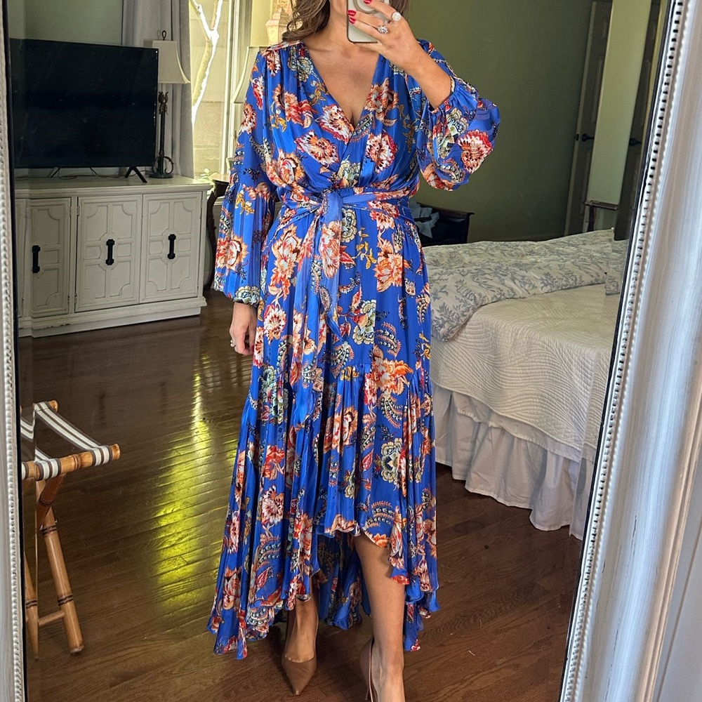 Elliatt Vibrant Blue Floral Dress